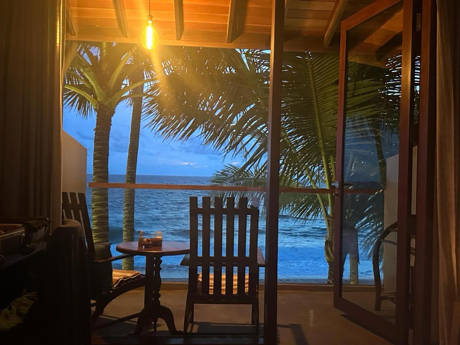 Bk Beach Boutique Hotel - Hikkaduwa Exterior photo